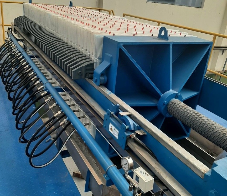 Ống thủy lực máy ép bùn 